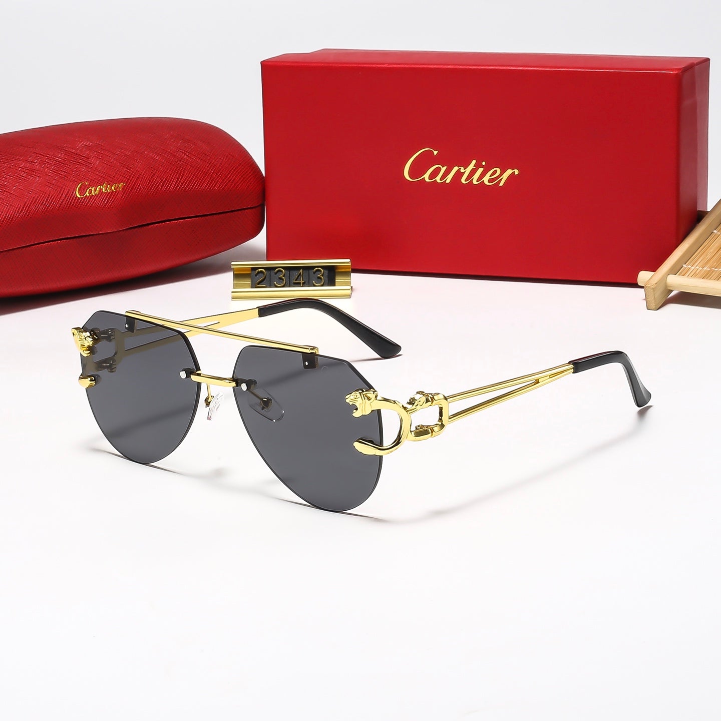 4 Colors Fashion Sunglasses—2343