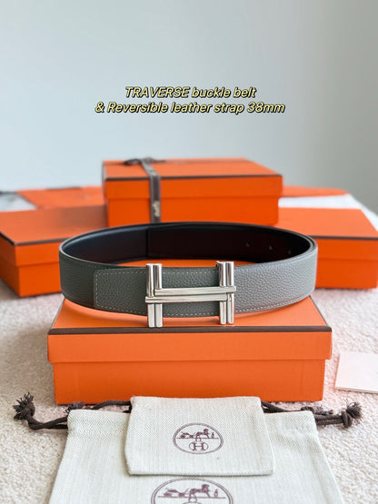 Premium hardware paired with a cumulonimbus grey togo leather belt 3.8cm